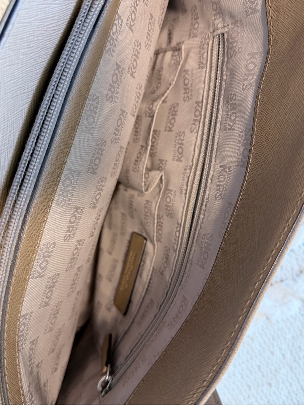 Michael kors purse